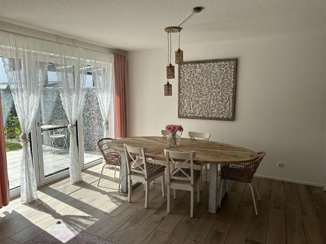 Modernes KfW 55 Reihenmittelhaus Bj. 2016 in ruhiger Lage mit traumhaftem Blick ins Grüne