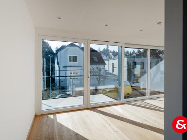 Modernes, klar gestaltetes Einfamilienhaus mit viel Platz und Technik!