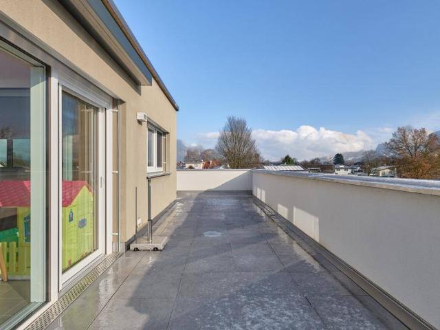 Modernes, lichtdurchflutetes Penthouse in exklusiver Kleinwohnanlage
