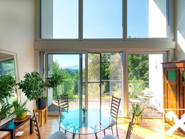 Modernes Lofthaus in Naturlage
