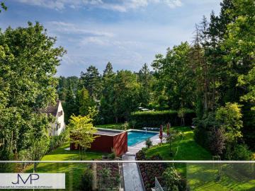 Modernes Luxusrefugium mit 5 Zimmern und großem Outdoor Pool!