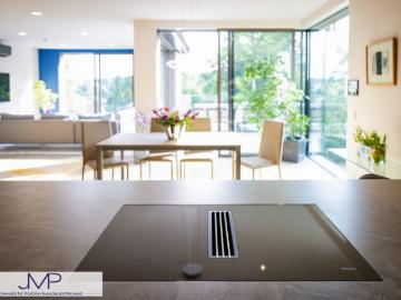 Modernes Luxusrefugium mit 5 Zimmern und großem Outdoor Pool!