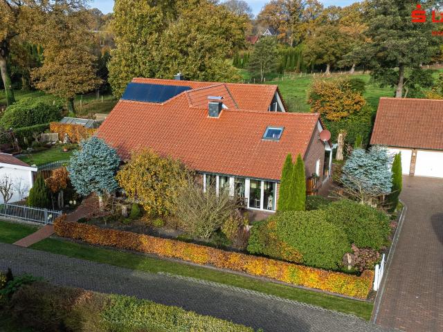Modernes Mehrgenerationenhaus mit Einliegerwohnung