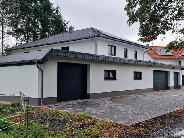 Modernes Mehrfamilienhaus