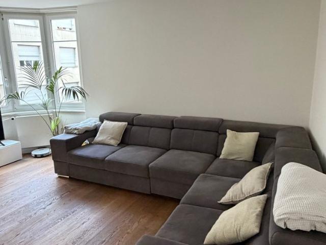Modernes möbliertes Apartment – 2 Min. zum Zürichsee Short Term