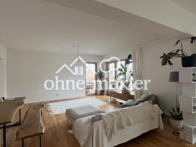 Modernes Neubau Apartment mit großzügigem Balkon / Berlin Stralau