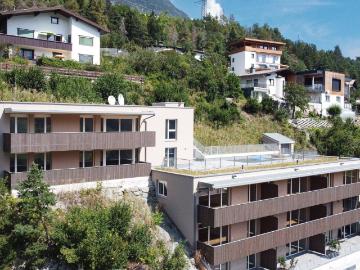 Modernes Passivhaus in Landeck mit Fußbodenheizung, Aufzug, Tiefgarage & Balkon