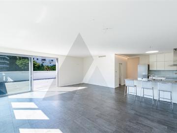 MODERNES PENTHOUSE IN ZENTRALER LAGE MIT GROSSER TERRASSE