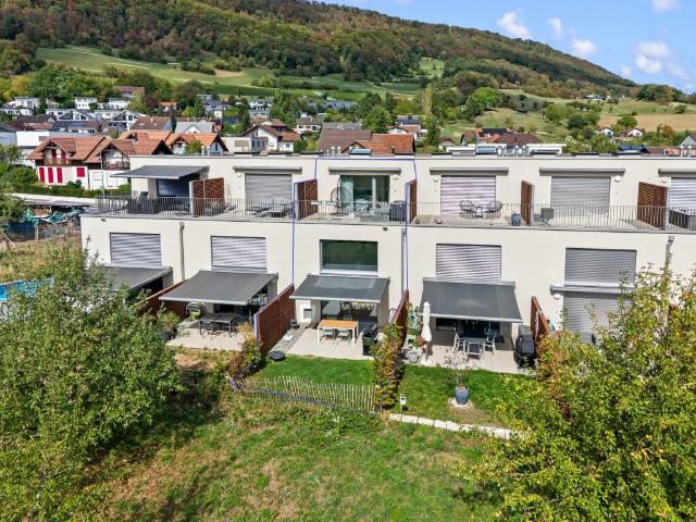 Modernes Reihen EFH überzeugt durch idyllisches und zentrales Wohnen optimal für Familien