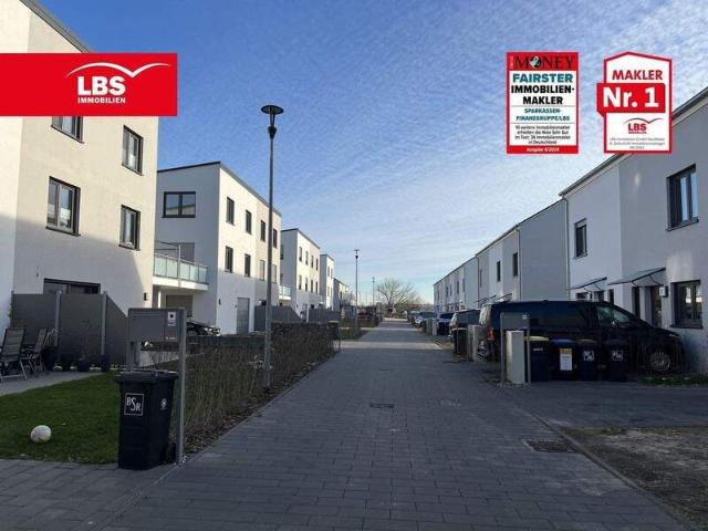 Modernes Reihenendhaus mit viel Platz auf 3 Etagen 3 Bäder, Balkon+Garten