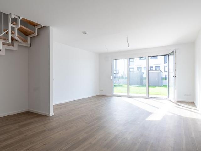 Modernes Reihenendhaus zum Wohlfühlen – stilvolles Zuhause mit Garten und hochwertiger Ausstattung
