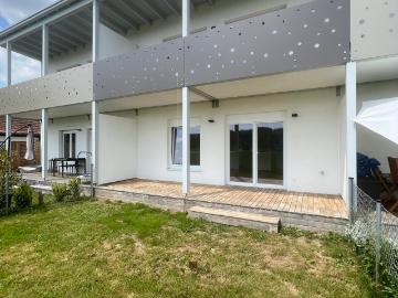 Modernes Reihenhaus mit 110m² Wohnfläche, 2 Carports & sonnigem Garten in Ilz