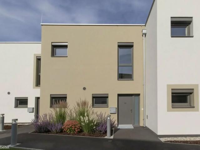 Modernes Reihenhaus mit Garten, Terrasse und Loggia – Wohnen mit Kaufoption!