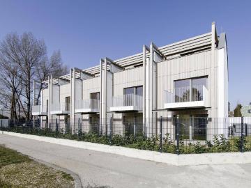 modernes Reihenhaus mit LUFTWÄRMEPUMPE FÖRDERBAR und grossen KELLER, eigener Parkplatz mit E Ladestation