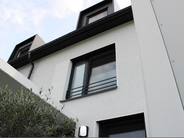 Modernes Reihenhaus Familienfreundlich & Viel Platz