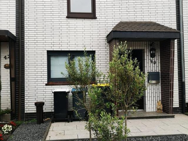 Modernes Reihenmittelhaus bezugsfertig mit Südterrasse v. privat