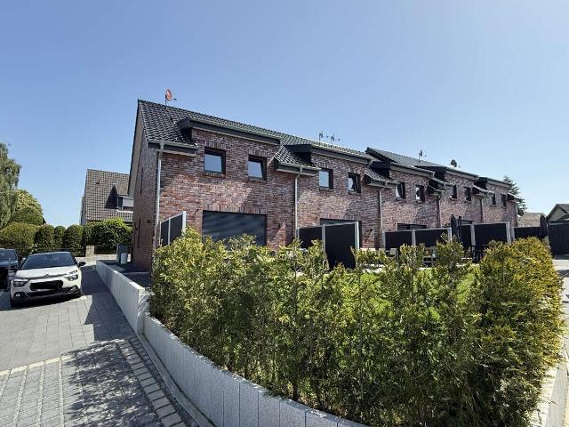modernes Reihenmittelhaus in Stockelsdorf