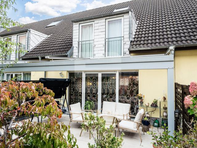 Modernes Rheinmittelhaus, TG Stellplatz, Köln Zollstock!