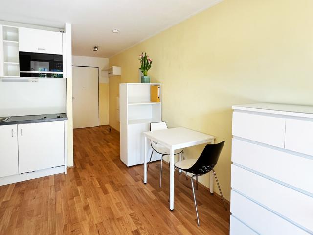 Modernes Studenten Apartment mit Balkon sofort beziehbar
