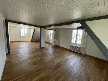 MODERNER TRAUM MIT LUXURIÖSEM AMBIENTE