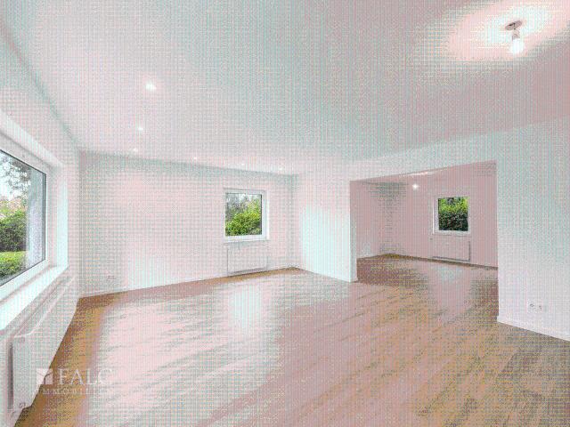 Moderner Wohn t raum auf einer Ebene. Greifen Sie zu! FALC Immobilien