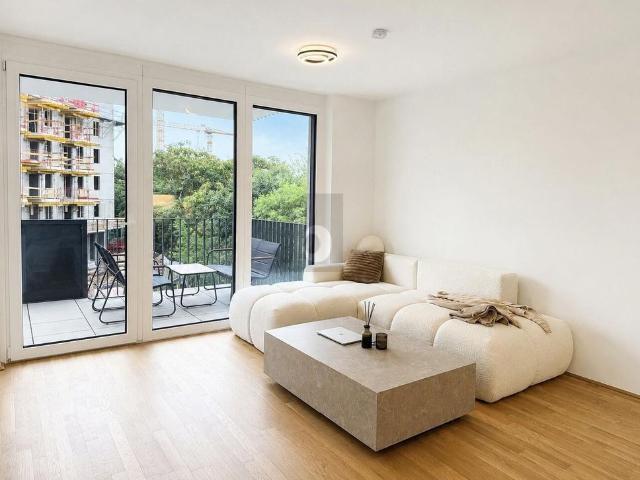 MODERNER WOHNTRAUM MIT GROßZÜGIGEM BALKON & BLICK INS GRÜNE
