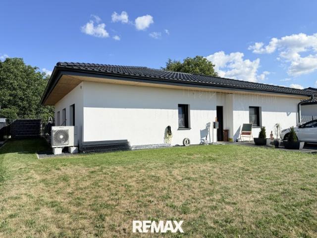 Moderner Bungalow – stilvolles Wohnen auf einer Ebene in Antiesenhofen
