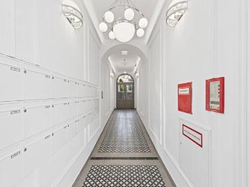 Herrliche 2 Zimmer Maisonette mit traumhafter Terrasse und Einbauküche