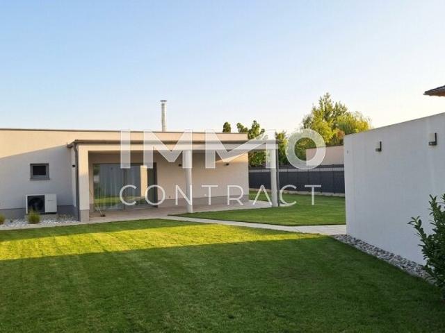 Moderner, neuwertiger Bungalow mit hochwertiger Ausstattung in ruhiger Lage von Gottsdorf