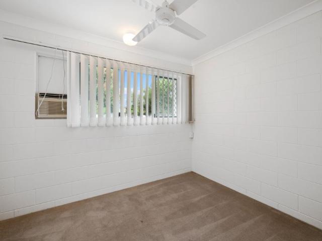 Modernised Convenient Living In A Great Location!