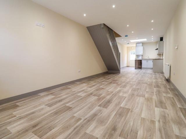 Modernised 2 Bedroom Terraced House