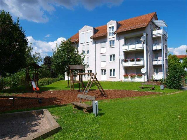 moderniserte 3 Zimmer im 1. OG mit Balkon