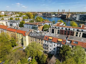 Modernisiert & bezugsfertig: Helle 2 Zimmer Altbauwohnung mit Balkon in gepflegter Lage