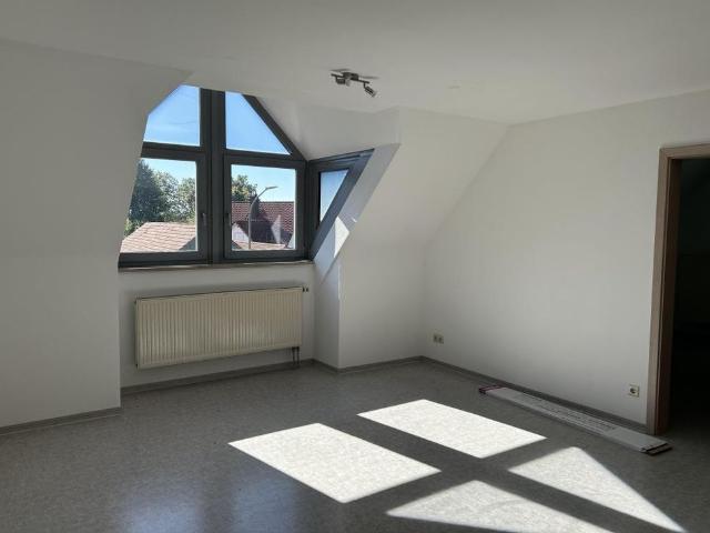 Modernisiert, gemütlich und sofort bezugsfrei 3 ZKB in Karlskron Pobenhausen