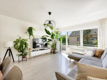 modernisiert hell & sonnig ruhig & zentrumsnah Süd Balkon EBK Übernahme möglich