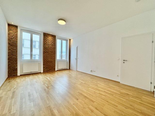 TOP ENERGIEWERTE PROVISIONSFREIE 3 ZIMMER IN GENERALSANIERTEM GRÜNDERZEITHAUS