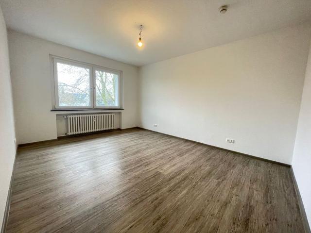 modernisierte Balkonwohnung in gute Lage*MH Broich