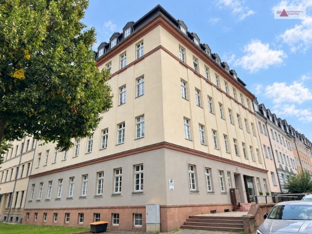 Modernisierte, bezugsfreie 2 Raum Dachgeschosswohnung mit Altbaucharme in Chemnitz Hilbersdorf