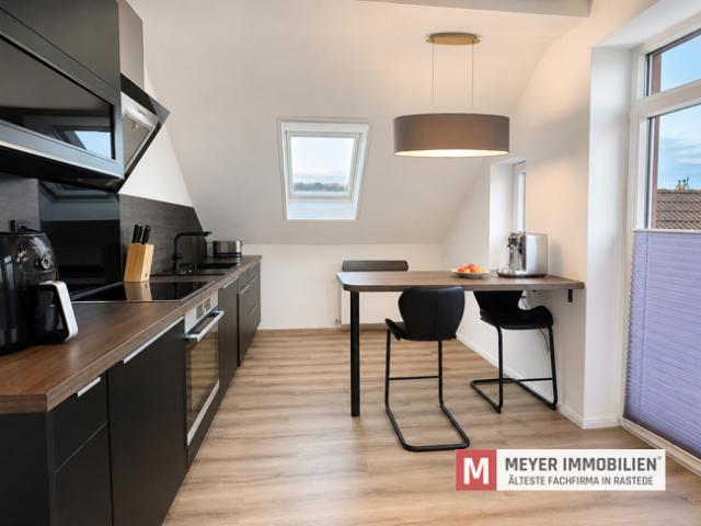 Modernisierte Dachgeschosswohnung im Ortskern von Rastede Objekt Nr.: 6632