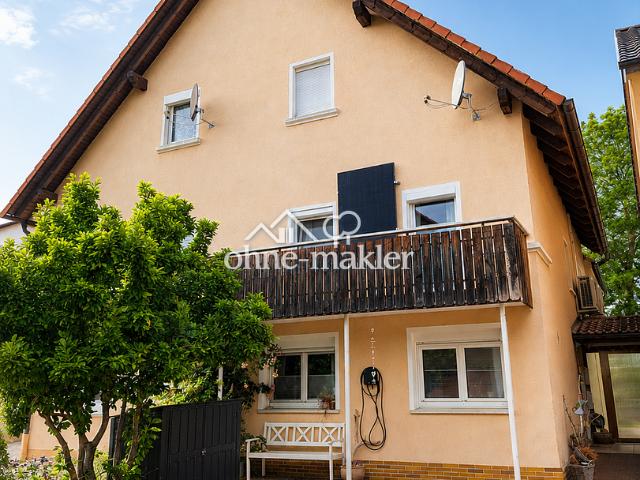 Modernisierte Doppelhaushälfte mit Garage, Garten & Bachzugang in Hutschdorf