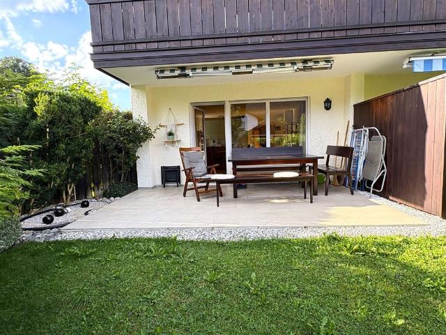 Modernisierte EG Wohnung mit Tiefgarage und Terrasse