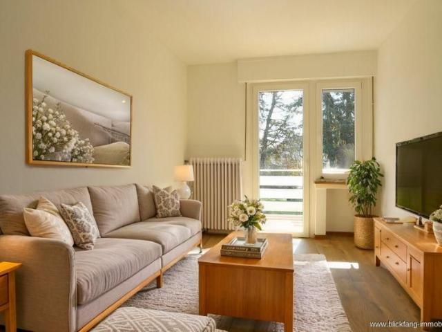 Modernisierte Erdgeschosswohnung zu 44 qm, 2 Zim Balkon in Bad Sassendorf!