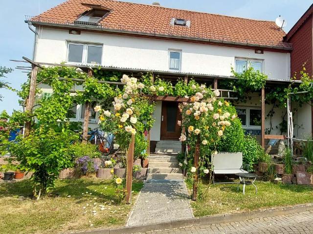 Modernisierte Hofreite, 260qm mit Scheune