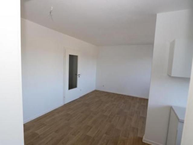 modernisierte Single Wohung mit Balkon in Nähe UNI Wohnungen Duisburg