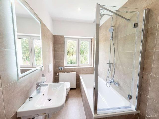 Modernisierte Wohnung inklusive Balkon & neuer Einbauküche