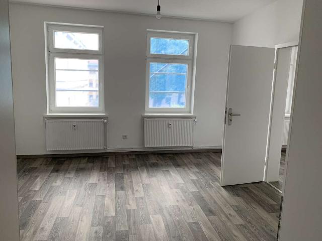 Modernisierte 1,5 Zimmer Wohnung