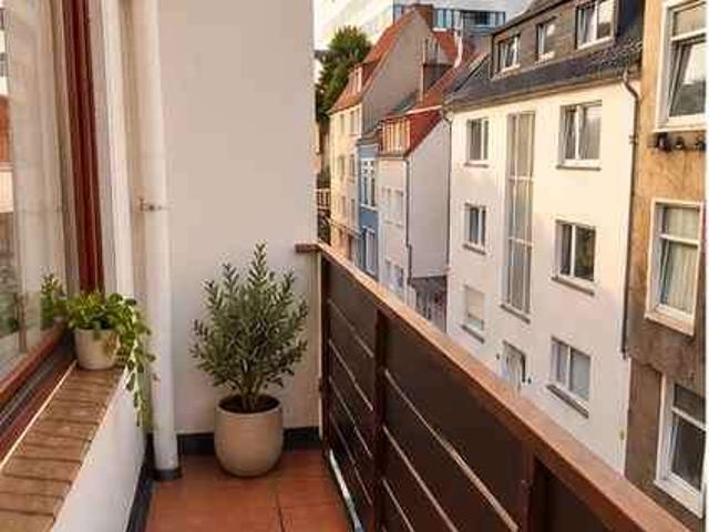 Modernisierte 2 3 Zimmer Wohnung mit Balkon, Bremen Alte Neustadt