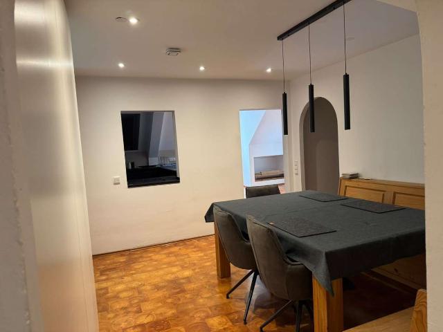 Modernisierte 2,5 Zimmer Dachgeschosswohnung in München Solln