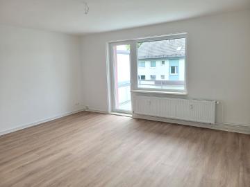 Modernisierte 2,5 Zimmer Wohnung mit Balkon 25335 Elmshorn