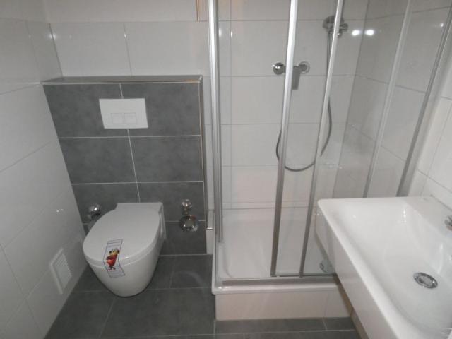 Modernisierte 2 Zi. Whg. mit Duschbad!